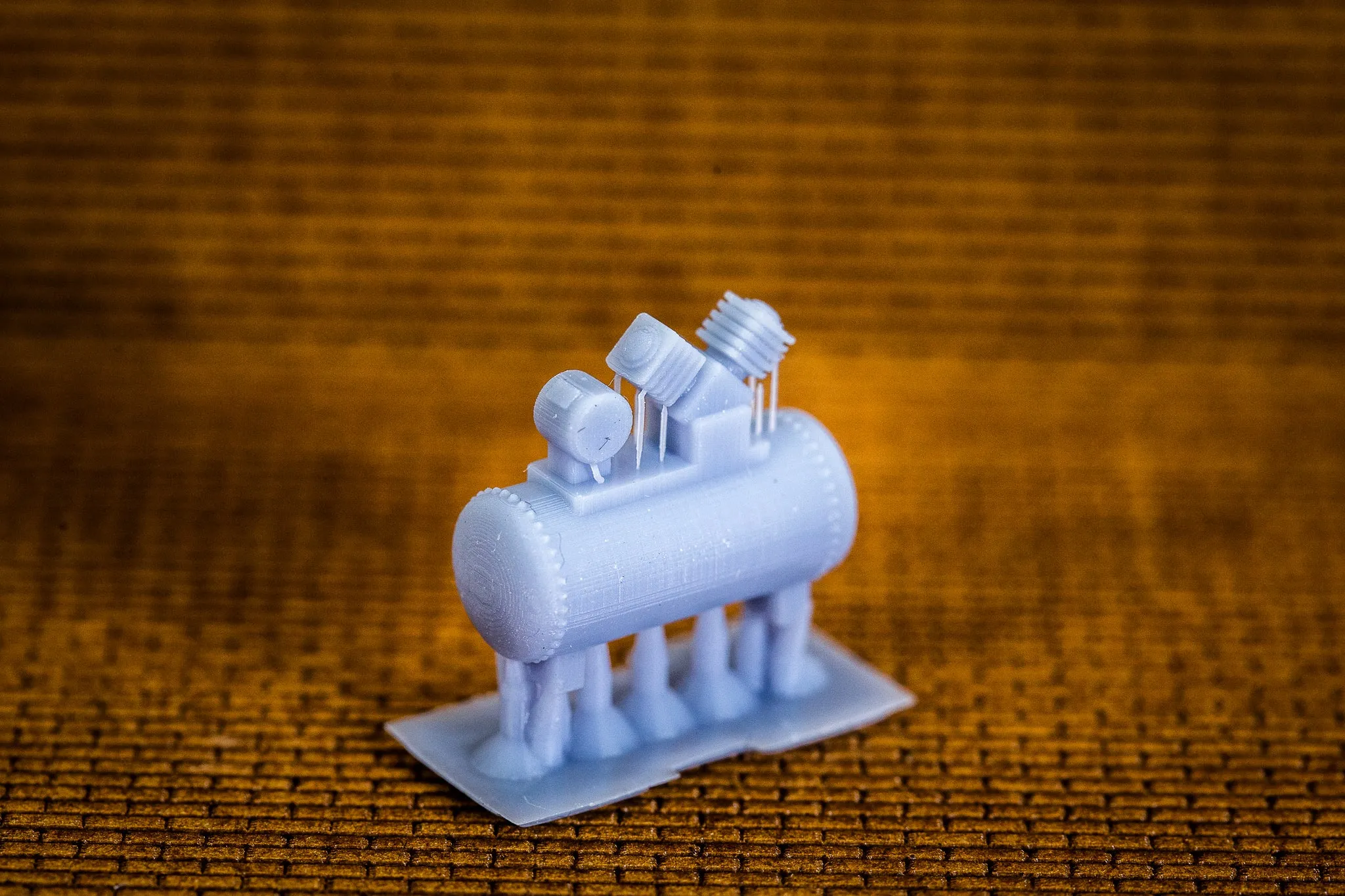 Air Compressor -  HO Scale