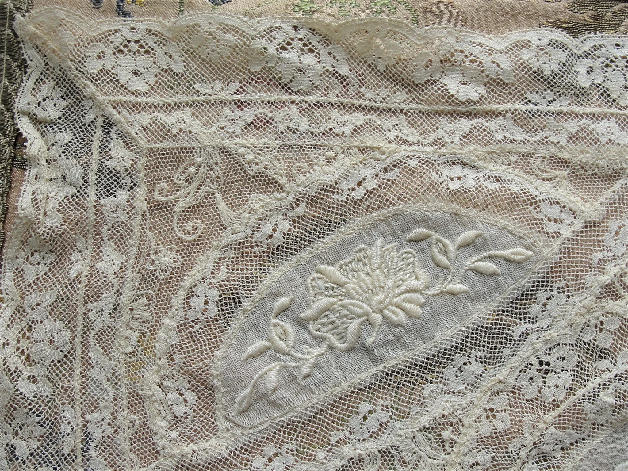 AMAZING Antique French Normandy Lace Tray Cloth,Gorgeous Lace Hand White Work Embroidery, Lace Boudoir Cloth,Chateau Decor,Collectible Lace