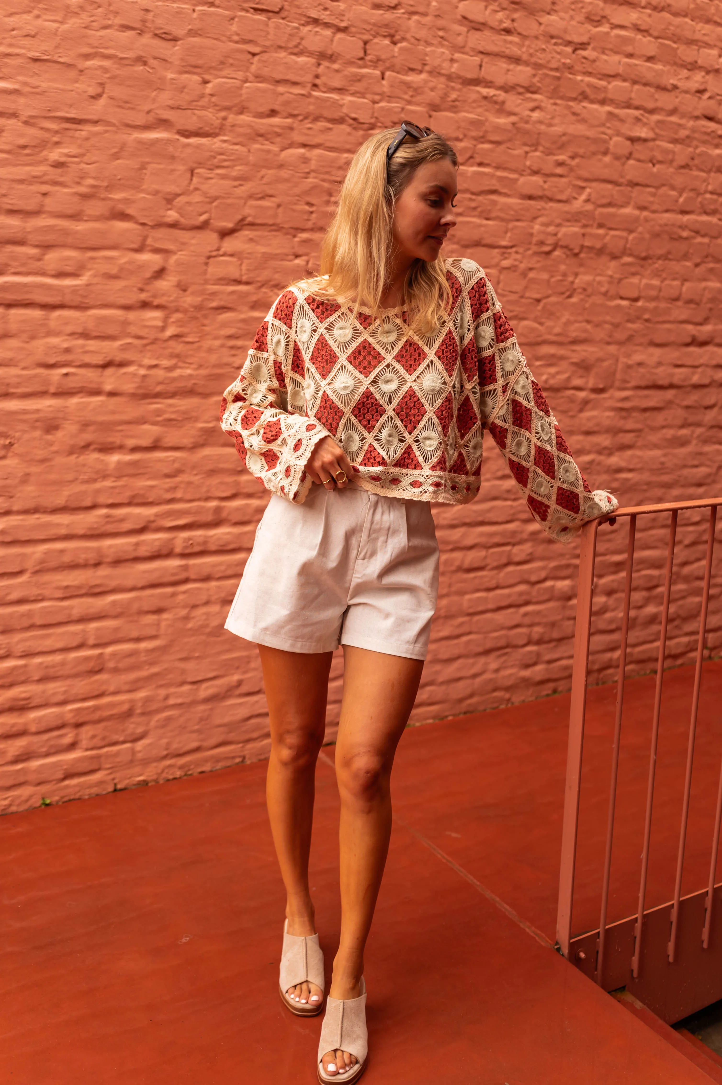 Blouse Kalya - brique en crochet