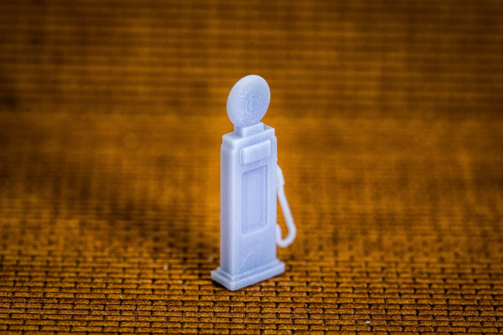 Classic Gas Pump - Short - HO Scale