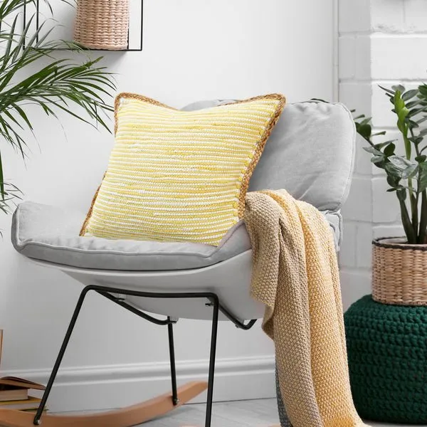 Riley 07764SNP Snap Dragon Pillow