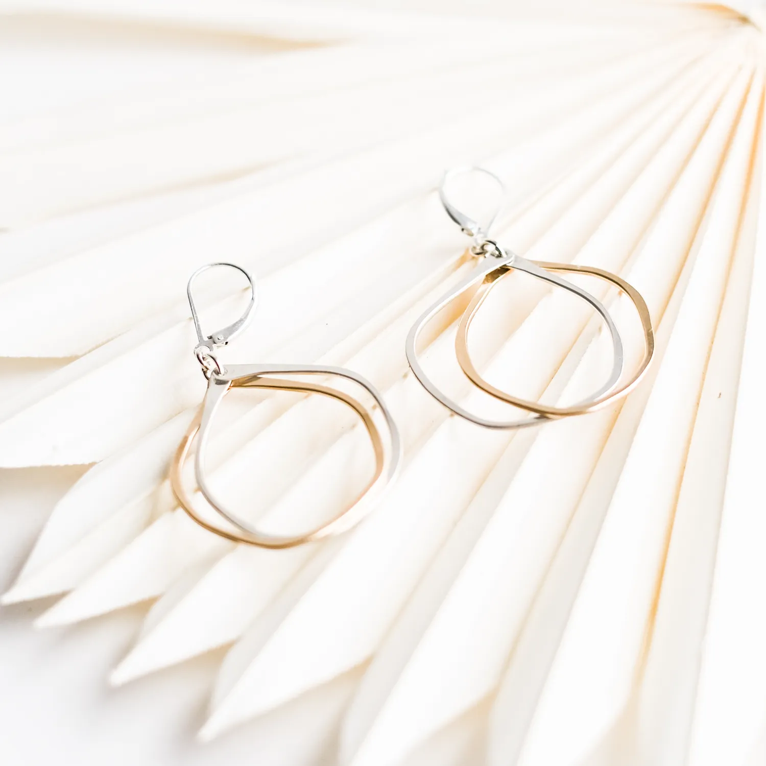 splash earrings
