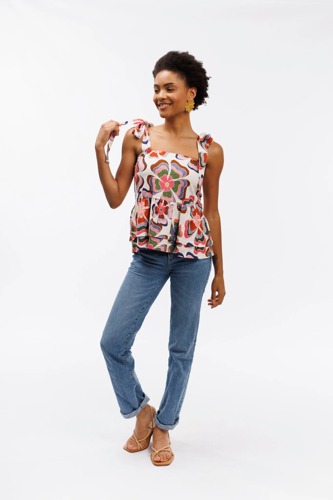 The Cici Top - She's a Rainbow