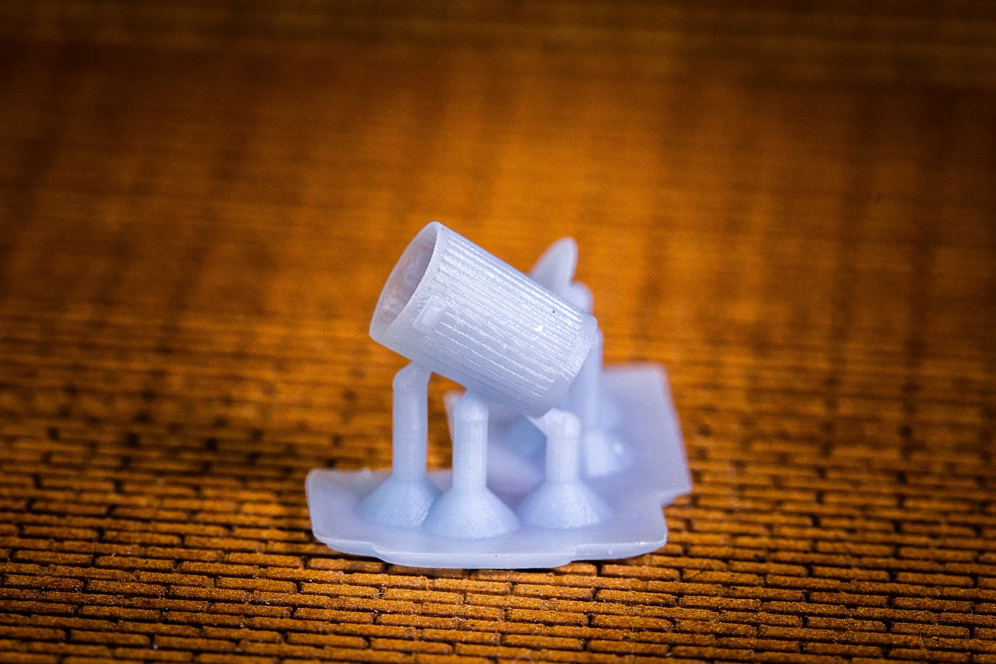 Trash Can With Lid Off - 5of - HO Scale